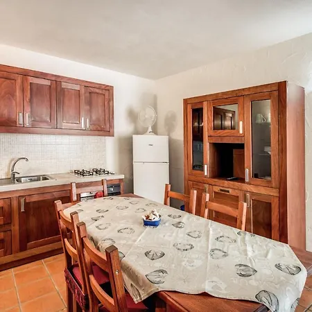 Yellow Star Holiday House Holiday home Marina di Mancaversa