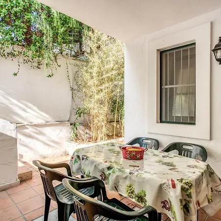 Holiday home Yellow Star Holiday House Marina di Mancaversa