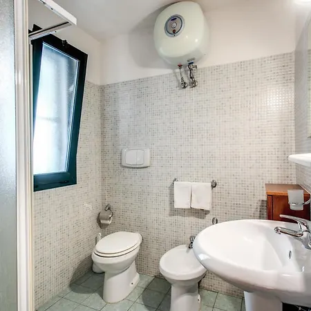 Yellow Star Holiday House * Marina di Mancaversa